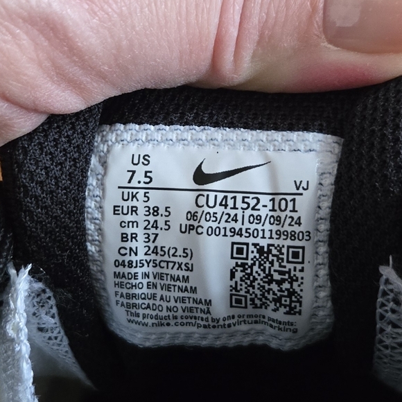 Nike Air Max Bolt Women 7.5 - Picture 5 of 5